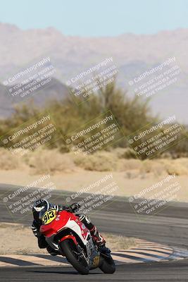 media/Dec-07-2025-CVMA (Sun) [[3e7d2de5dc]]/Race 9-Formula UL Shootout/